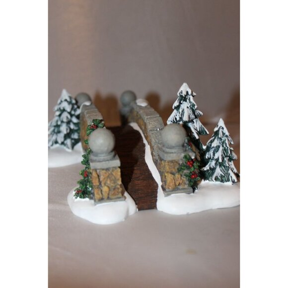 Dept 56 Village Accessories - Stone Footbridge - Picture 3 of 6